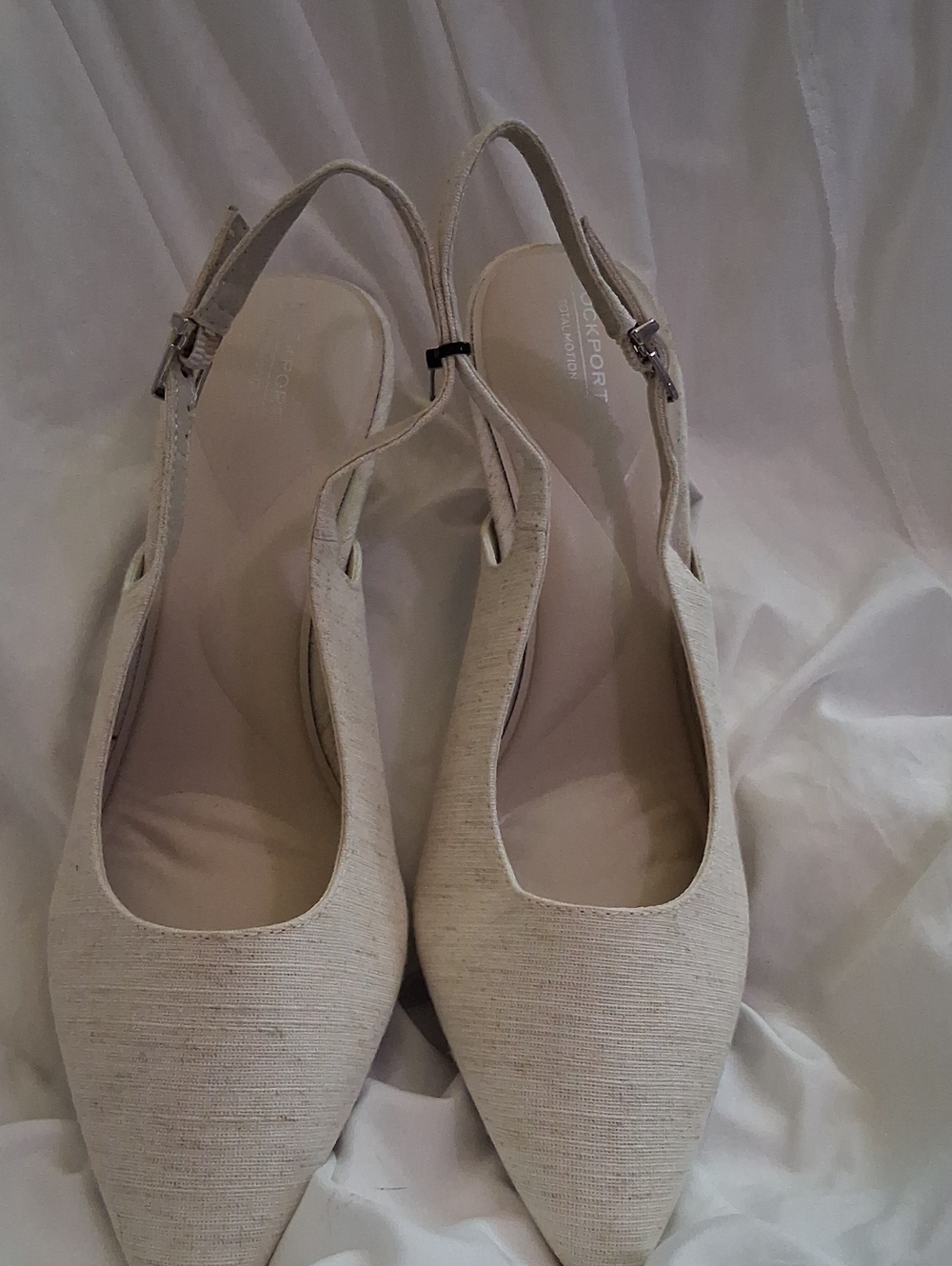 Rockport Total Motion Women's Pointed Slingback Flats in Light Beige